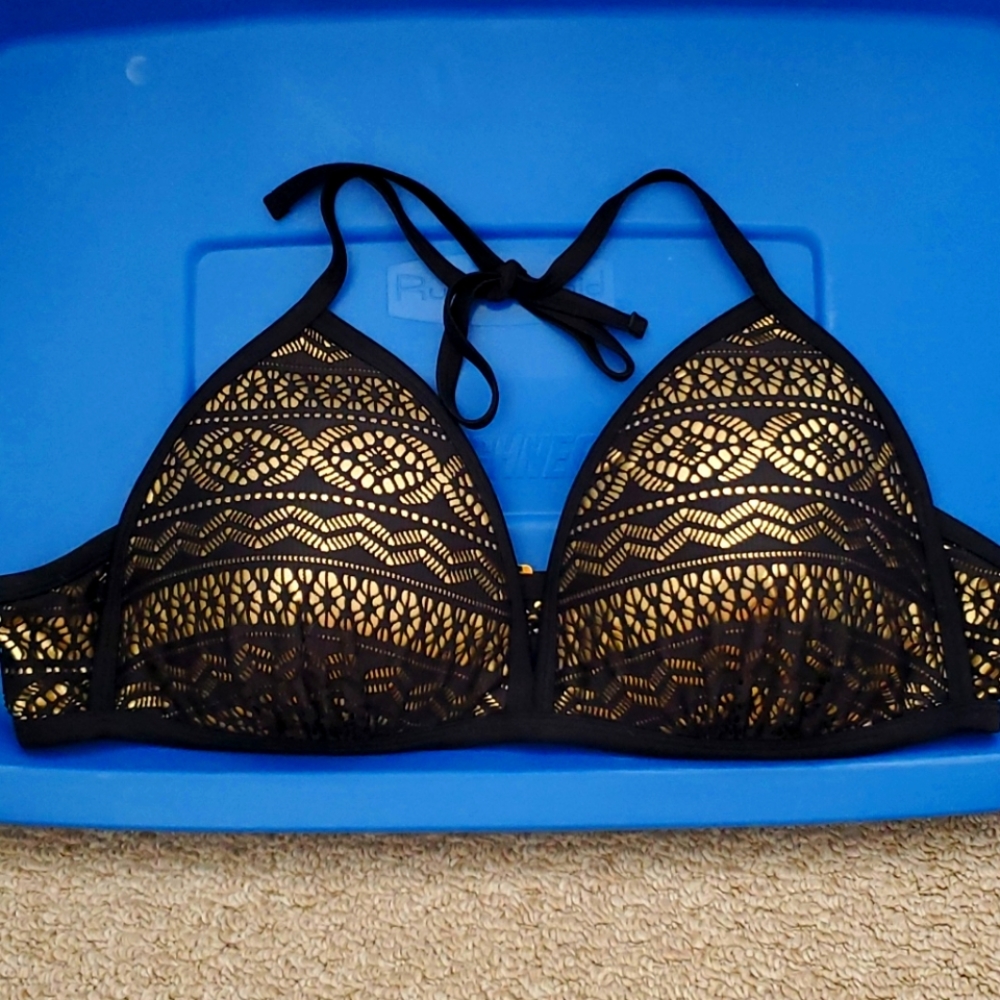 Bikini top